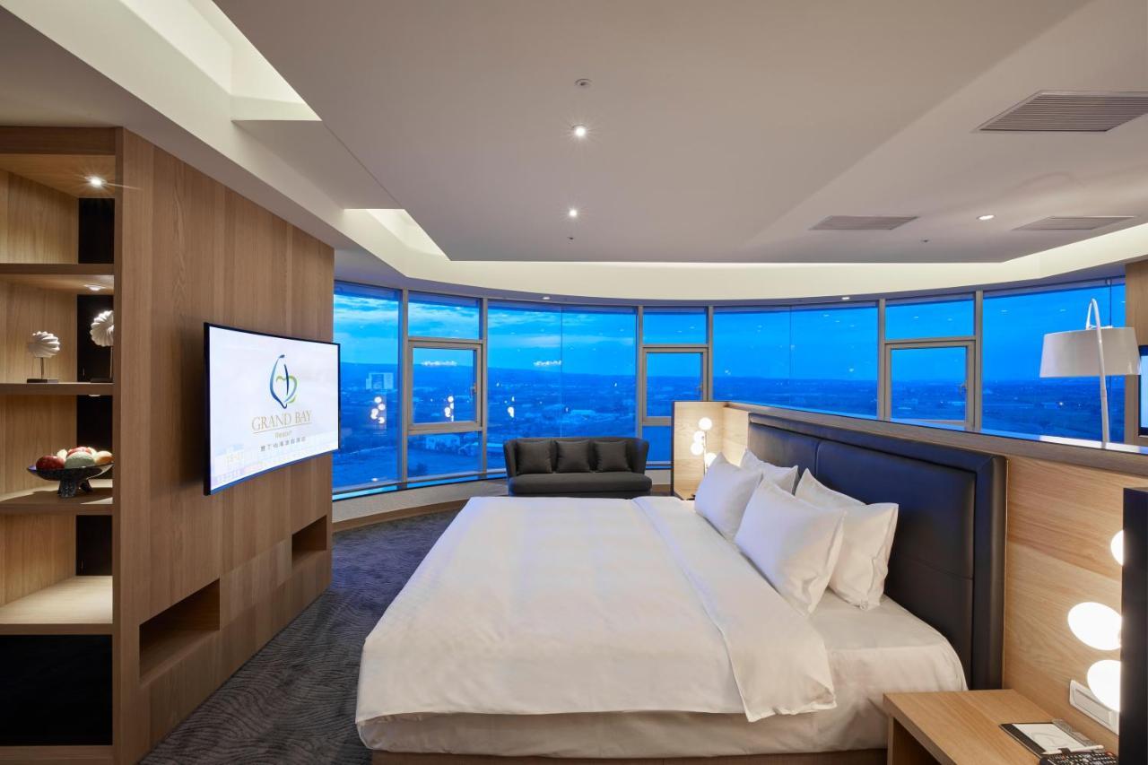 垦丁怡湾渡假酒店 Heng-ch'un 外观 照片 A bedroom at the hotel
