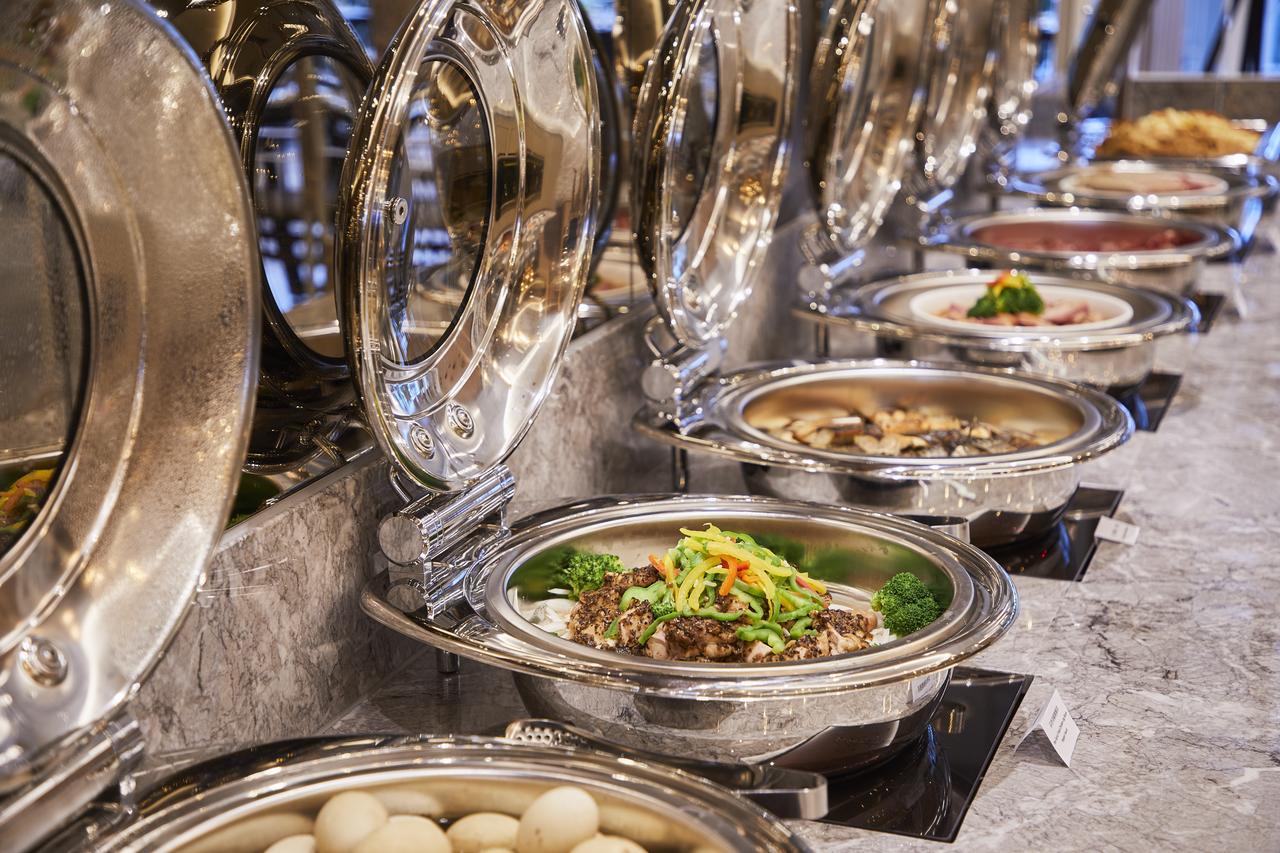 垦丁怡湾渡假酒店 Heng-ch'un 外观 照片 A selection of chafing dishes